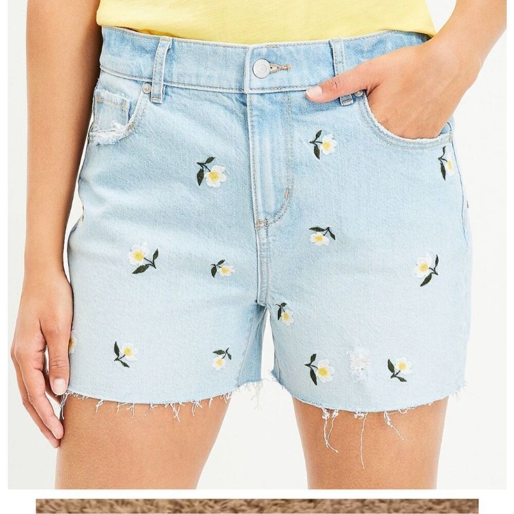 Loft High Rise Frayed  jean Denim Shorts Floral Embroidered Stone Wash Size 6/28